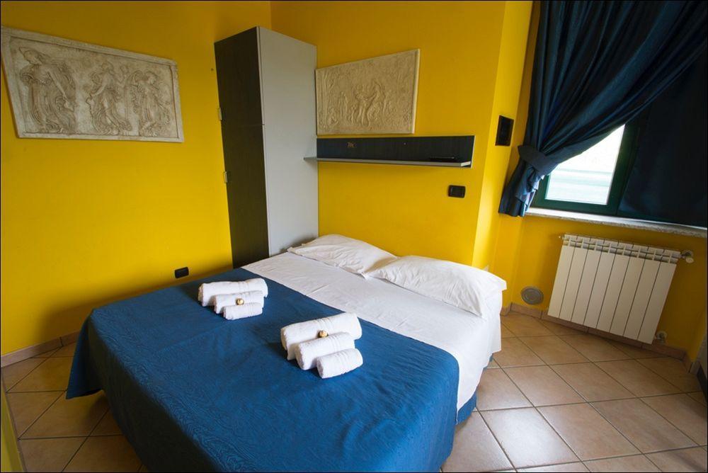 Hotel Motel Residence S Front Kültér fotó